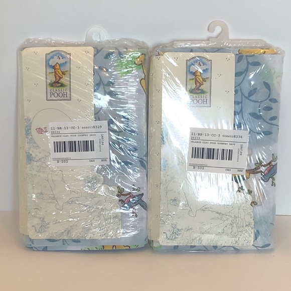 NEW! Set of 2 Classic Winnie The Pooh Valnces - Picture 1 of 6
